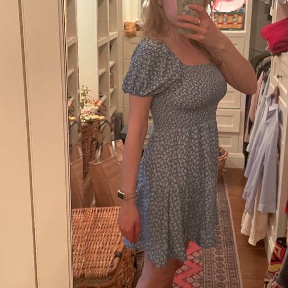 Blue Floral Sundress perfect for summer - Picture 4 of 5